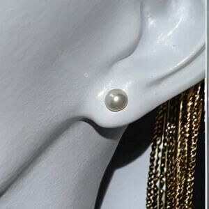 Elegant White Faux Pearl Post Earrings - Classic & Timeless Design